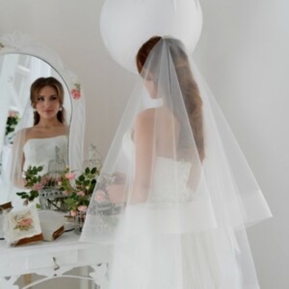 Boutique Accessories - Ivory Wedding Veil
